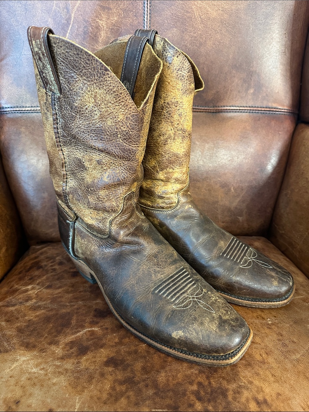 Justin Bent Rail Shawnee Boots Distressed Leather Cowboy Boots Men’s 10
